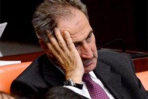 AK Parti'nin muhalifleri disiplin yolunda!