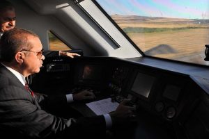 Ankara-İstanbul YHT'nin deneme seferleri başlıyor
