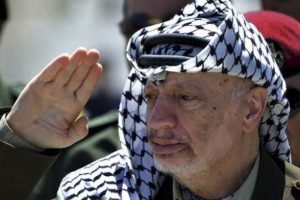 Arafat kendi eceliyle...