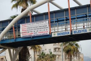 Mardinlilerden hoşg&ouml;r&uuml; pankartı