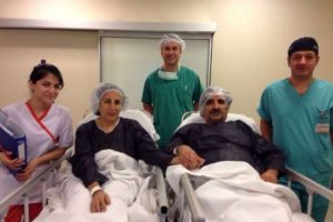 33 yıldır ayrılmayan eller ameliyatta da ayrılmadı