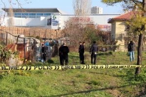 Hırsız g&uuml;venlik g&ouml;revlisinden ka&ccedil;amadı