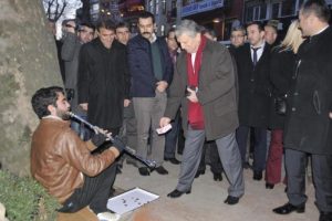 Yeniden siyaset sahnesinde