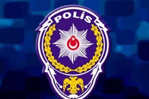 Eyleme polis m&uuml;dahalesi