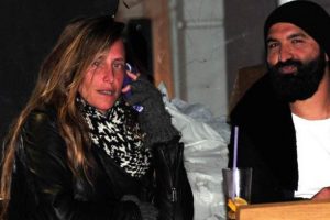 Bennu Gerede, Sevgilisine bar a&ccedil;tı