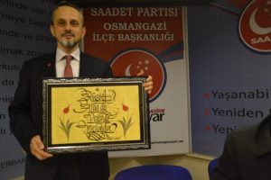 G&ouml;khan Ger&ccedil;ek'in belediye binasına asacağı o tabela hazır