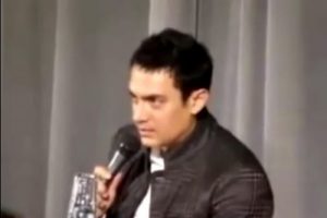 Aamir Khan şarkı s&ouml;ylerse !