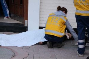 Erkek ter&ouml;r&uuml; bir can daha aldı