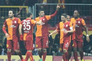 Aslan deplasmanda kayıp
