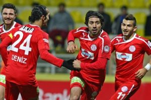Antalyaspor, Trabzon'da ilkin peşinde