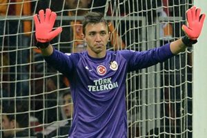 R&uuml;şt&uuml;'ye g&ouml;re en iyisi Muslera