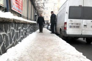 Buz hastanelik etti