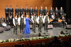 Orkestradan t&uuml;rk&uuml; ziyafeti