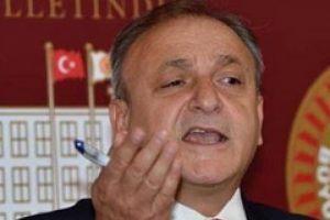 Oktay Vural'dan AK Parti'ye sert s&ouml;zler