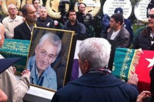 Adnan Şenses, son yolculuğa uğurlanıyor...