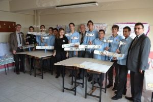 Sessiz &ouml;ğrencilerden model u&ccedil;ak sergisi
