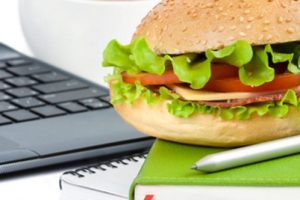 İkindi iştahıyla başa &ccedil;ıkmak m&uuml;mk&uuml;n