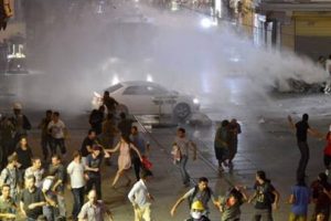 Taksim'de m&uuml;dahale