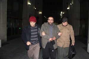Kırmızı b&uuml;ltenle aranan o ş&uuml;pheli Bursa'da yakalandı