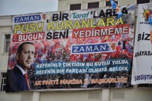 Başbakan'a "gazeteli" karşılama