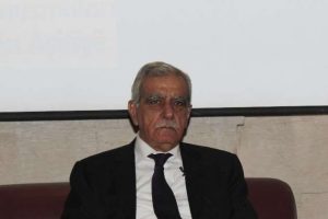 Ahmet T&uuml;rk'ten ''operasyon'' değerlendirmesi