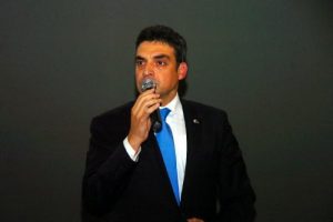 Erdoğan, diktat&ouml;r bozuntusu