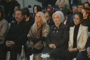 Başbakan'dan Gencebay'a plaket