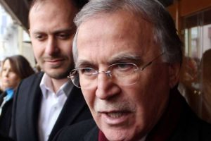 Mehmet Ali Şahin, o savcıya y&uuml;klendi