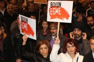 Mersin'de yolsuzluk eylemi