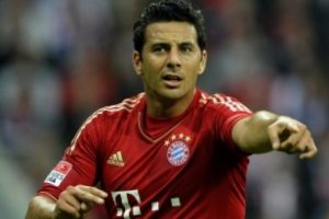 Claudio Pizarro İstanbul yolunda