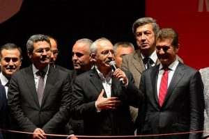 "CHP İstanbul İktidara Hazırlık Merkezi" a&ccedil;ıldı