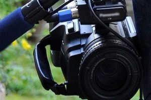 Paralel &ouml;rg&uuml;tten muhabirlere tuzak