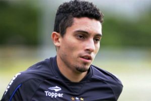 Galatasaray Alex Telles'i bekliyor!