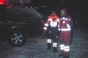 10.5 saat y&uuml;r&uuml;yerek kurtuldu