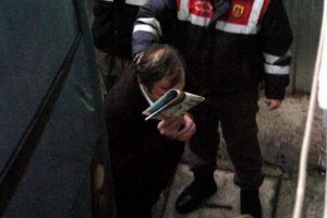 O memura 11 yıl hapis