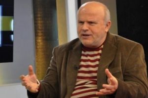 H&uuml;r Adam'ın y&ouml;netmeninden ilgin&ccedil; ilan