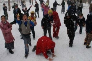 Bu şehirde okullara 2 g&uuml;n kar tatili