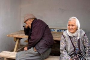 Alzheimer hastası kadın ev yaktı
