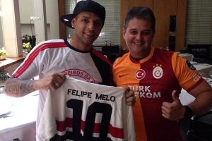 Melo'nun paylaştığı ilgin&ccedil; kare