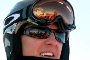 Schumacher'in hayranlarının endişeli bekleyişi