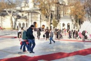 Ey&uuml;p Sultan kayak pisitine d&ouml;nd&uuml;