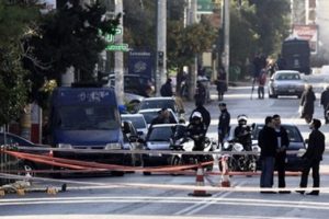 Atina'da Alman el&ccedil;iliğine silahlı saldırı