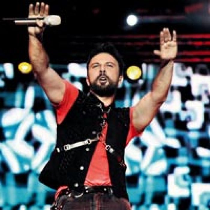 Tarkan'a şok!