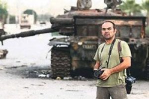 Gazeteci B&uuml;nyamin Ayg&uuml;n i&ccedil;in imza kampanyası