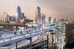 Londra'nın d&ouml;rt bir yanına bisiklet yolu