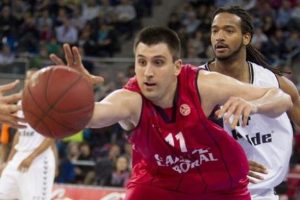 Bjelica Anadolu Efes'te