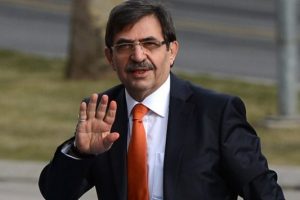 24 bin kitabı olan bakan kim?