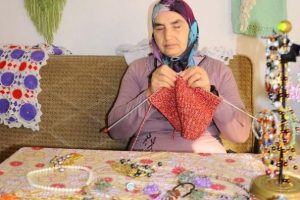 G&ouml;zleri g&ouml;rm&uuml;yor ama...