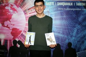 Gen&ccedil; garsondan iki kitap