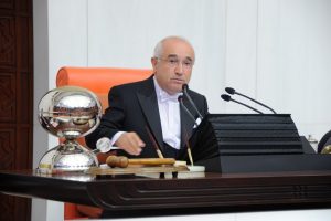 &Ccedil;i&ccedil;ek'ten yeni yıl mesajı